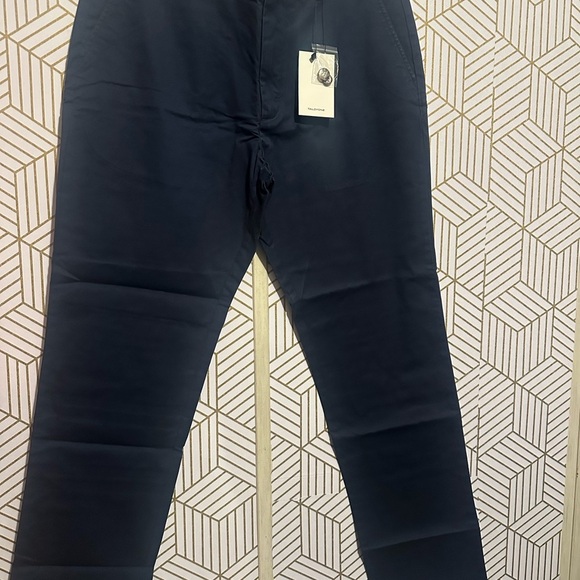 NWT Navy Straight Fit Men’s Pants - Picture 1 of 3